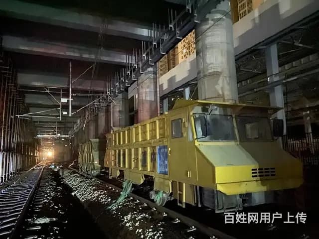 定制铁路石砟卸料车配件铁路运渣车 - 图片 1